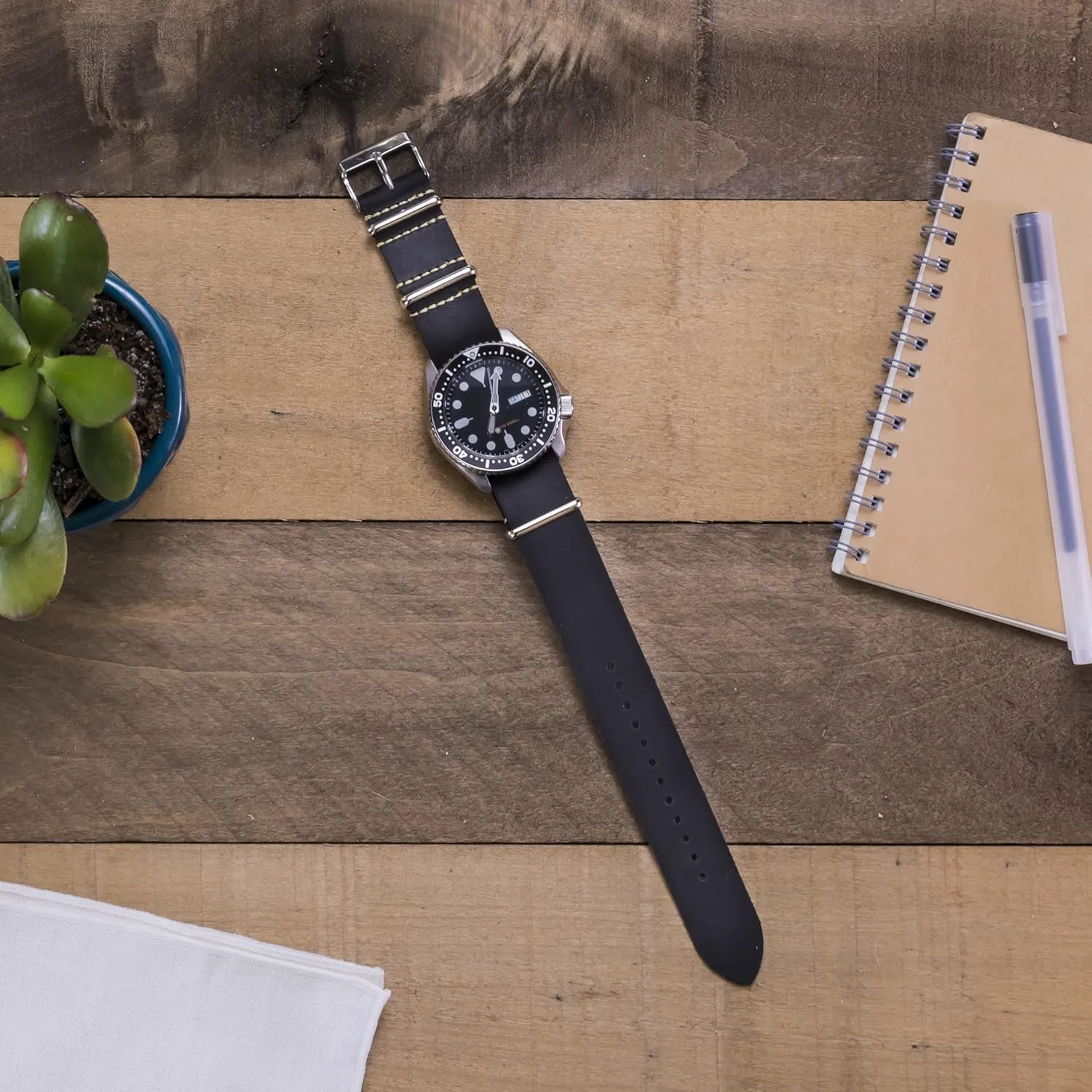 20mm, 22mm or 24mm Widths Benchmark Leather Watch Band - Crazy Horse Oiled refuse sharpen mood passive harmony Leather One-Piece Watch Straps for Men or Women - 18mm, 