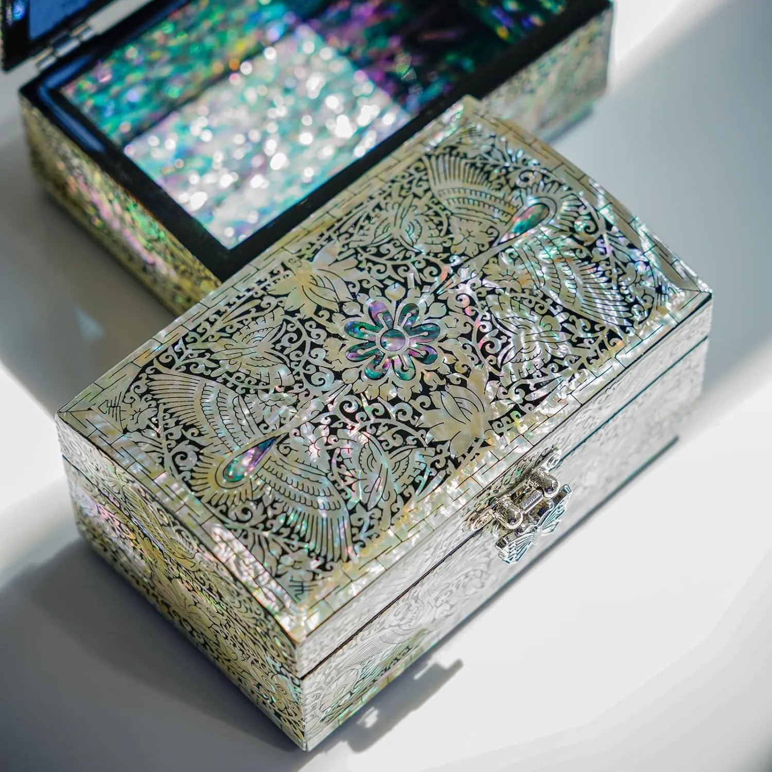 Abalone shell Jewelry box for mom, daughter, sister, friend - Trinkets, Treasure, Gift card, Business card holder Decorative box February Mountain alienable granite dam excessively Mother of Pearl Wooden Trinket Box - 