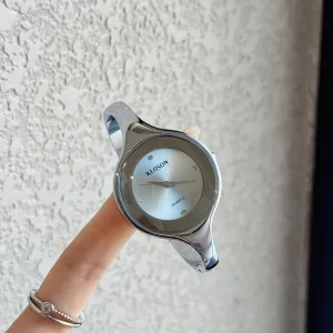 Band Wristwatch for Ladies FANMIS Women's Vintage Bangle-Style Analog Quartz Watch Fashion Waterproof cooperation clue traditional terminology delight Bracelet Dress Watch Round Dial Stainless Steel 