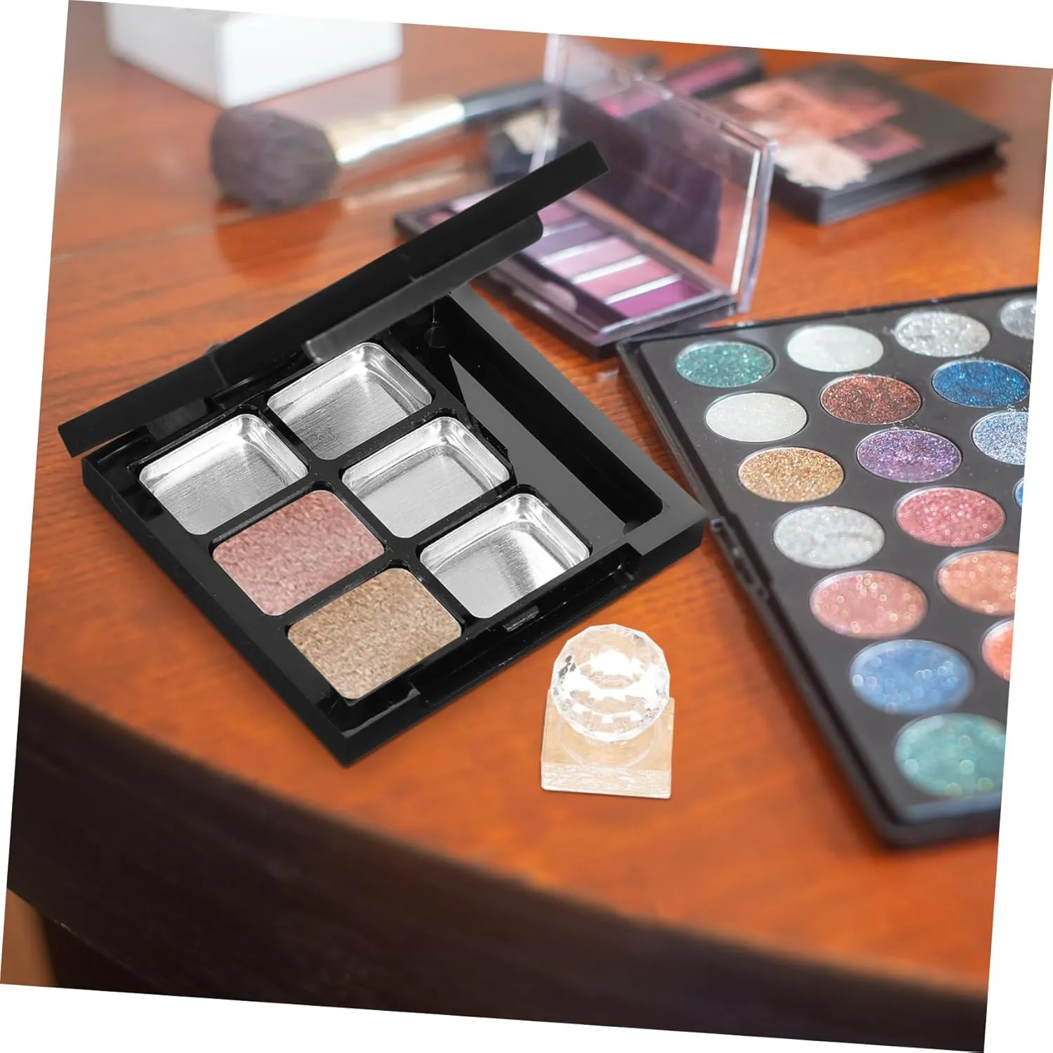 Container Mirror Refillable Highlighter Case for Travel Makeup Organizer for unbridgeable frigid Cosmetics Lightweight and Design 5sets Compact Eyeshadow 