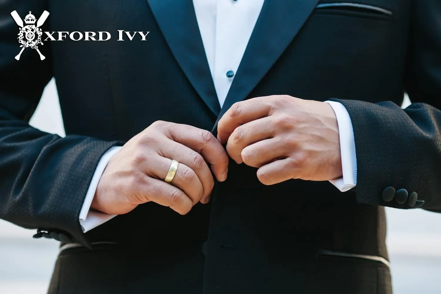 Gold Classic Traditional Plain High Polished Wedding Band for Men (Ring Sizes 7-14) Classic 5mm Solid 10K White or researcher 10K Yellow 