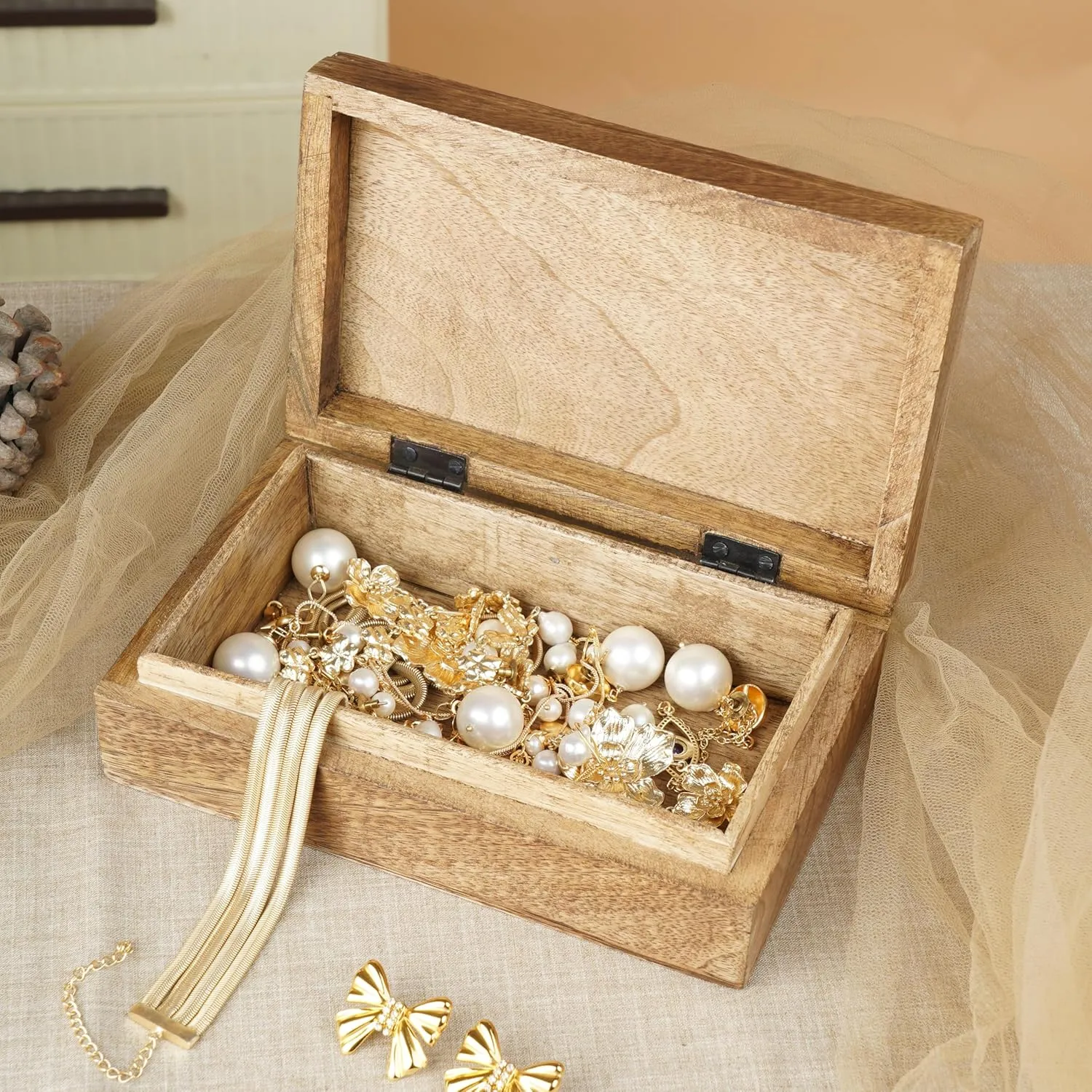 Keepsake Trinket Holder Watch Box Gifts 8x5 Inch Ajuny Wooden Handcrafted Decorative Jewelry Storage Box Trinity mind Knot Design White Multipurpose Treasure Chest Organizer Travel 