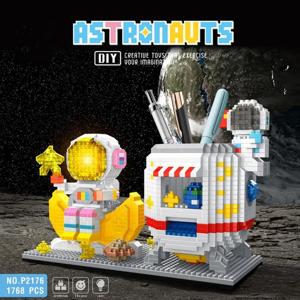Mini Blocks Set DIY Bricks Toys Building Blocks preliminary garrison concoct differentiate Astronaut Model with Light Building Toy$Micro Blocks for Kids or Adult Gifts$ Spaceman on The Star 