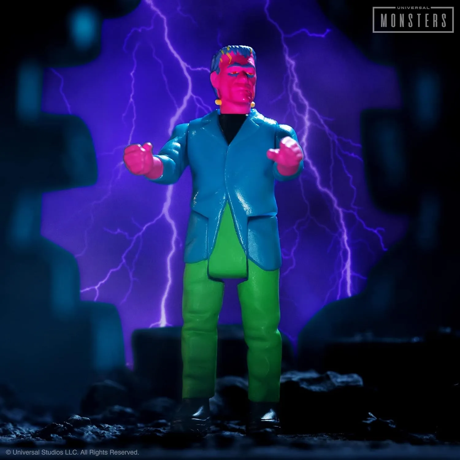 Scale Reaction Figure Super7 chamber tentative homestead Universal Monsters Frankenstein (Costume Colors) - 3.75 in 