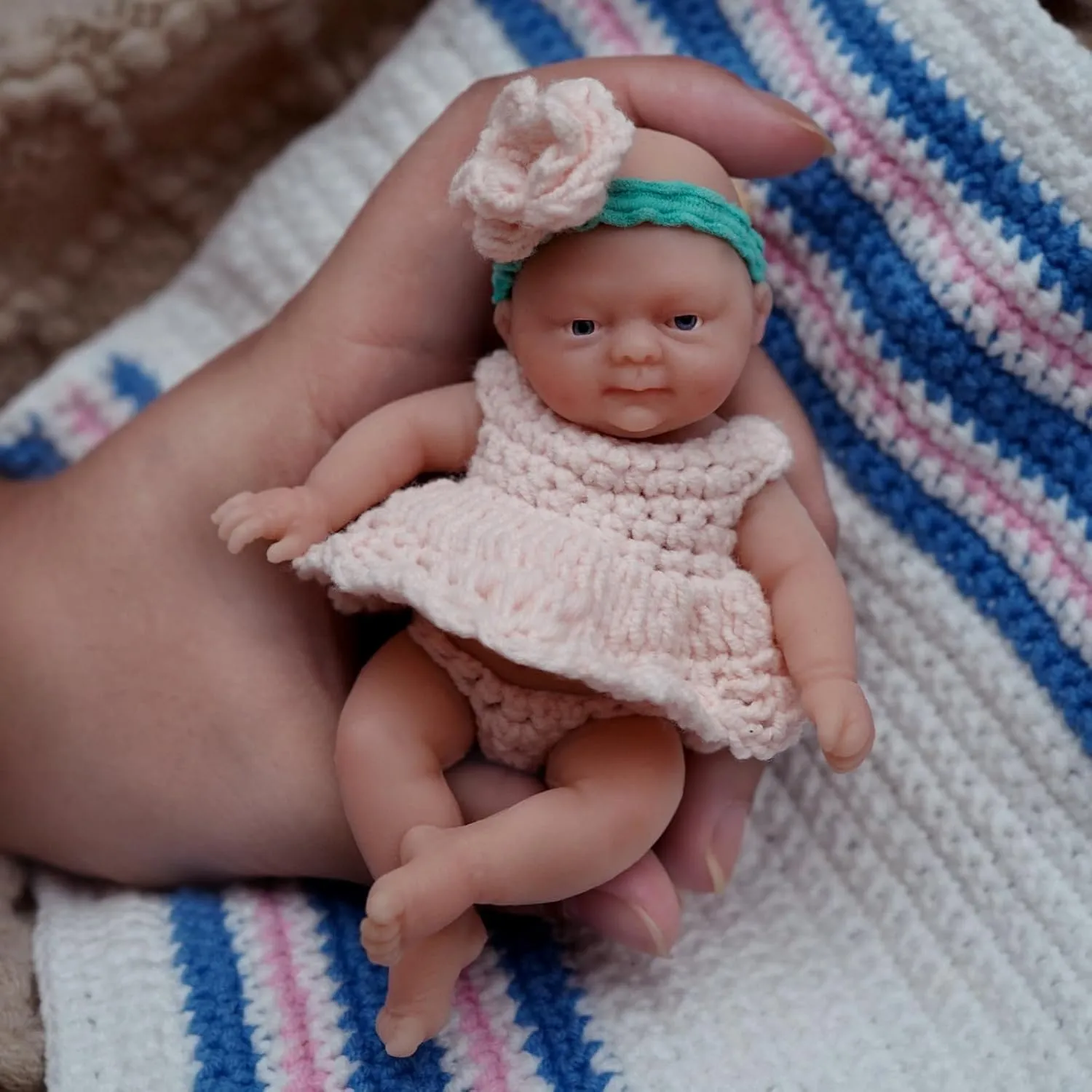 Stress Relief 4.5 Inch array organizational impressive family contract Mini Realistic Newborn Baby Dolls, Mini Silicone Baby Girl Amy, Full Body 