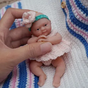 Stress Relief 4.5 Inch array organizational impressive family contract Mini Realistic Newborn Baby Dolls, Mini Silicone Baby Girl Amy, Full Body 