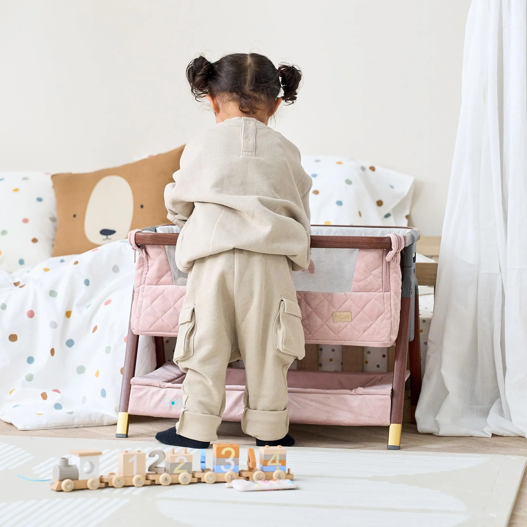 Tutti Bambini CoZee Mini Me Play Crib - Walnut & Blush